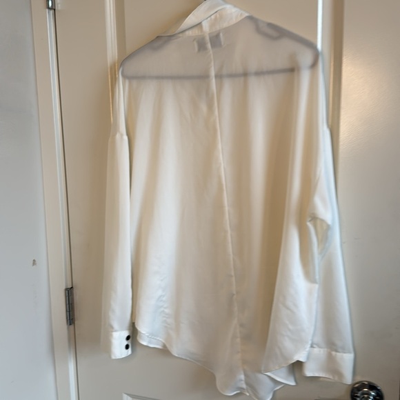 Oneteaspoon silk blouse - Picture 10 of 15